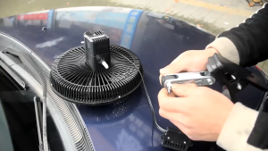 Quạt ô tô 12V dạng kẹp quạt gắn xe hơi 12V và 24V giảm nóng cho tài xế lái xe đường dài | HOTACO