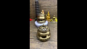 Bộ Lư Đế Trơn Xông Trầm Hương Đôn Khắc Liên Hoa Nắp Khắc Long Phụng Nhà Xưa