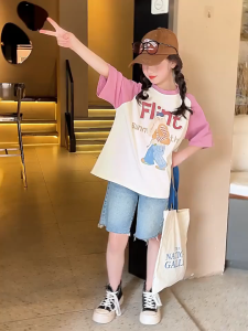 oKME เสื้อยืดเด็กผญ เสื้อเด็กหญิง พิมพ์ลายกราฟิกกระต่าย เสื้อเชิ้ตแขนสั้นเด็กผู้หญิงหลวมและสวมใส่สบาย