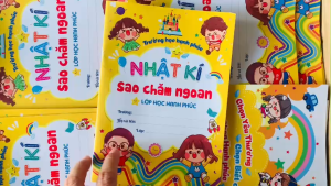 Sổ sao chăm ngoan dán sticker thi đua khen thưởng cho học sinh