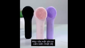 Máy rửa mặt massage mặt NEVAKI đầu silicon nén nóng làm sạch sâu tẩy tế bào da chết làm sạch lỗ chân lông.