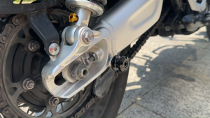 FENRIR Motorcycle Swing Arm Spool Paddock Stand Bobbins for Honda Suzuki Kawassaki Yamaha Triumph KTM BMW Aprilia Ducati Benelli HUSQVARNA CFMOTO QJMOTOR ZONTES Bimota Energica Bucci MZ Royal Enfield Ohvale Moto Morini GasGas