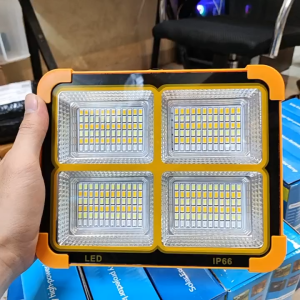 Đèn Led Pha Năng Lượng Mặt Trời Cầm Tay Siêu Sáng 5 Chế Độ