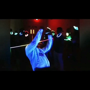 【Wholesale 】50/100/300PCS Party Fluorescence Light Glow Sticks Luminous Glasses Bracelets Necklaces Neon DIY Glow Stick