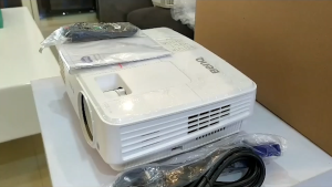 Proyektor BenQ MW526