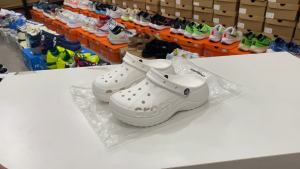 Crocs Baya Clogรองเท้าแตะ สีชมพู เข้าเพิ่มแล้ว ใส่สบาย ส้นหนา Sz.W5-W9 ใส่ลุยฝน ไม่ลื่น มีของแถมทุกออเดอร์ AMC006