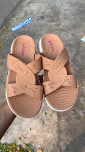 Sandal Perempuan Selop Silang Jelly Trendi Anti Slip Fashion Kekinian Nyaman