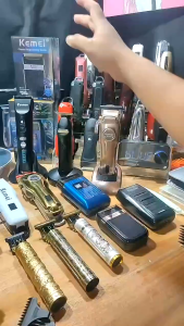 Kemei KM-1753 Electric Hair Clipper Multifungsi dengan Motor Kompak dan Pisau Berlapis Besi