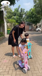 Labeille KC 130 Scooter Duck Racer Skuter Otoped Anak