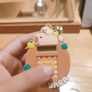 Máy tính mini có móc treo kèm trò chơi ziczac capybara ngộ nghĩnh MKMAYTINH36