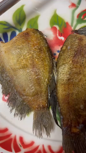 ปลาสลิดแดดเดียวทอดกรอบ ขนาด 500 กรัม   (น้ำหนักก่อนทอด) ปลาสลิดเมืองสุพรรณ