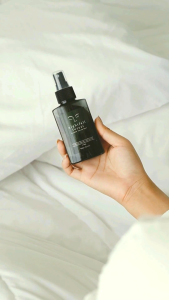 สเปรย์ฉีดหมอน Nightfall Forest Calming Pillow Mist นวัตกรรมอโรม่าบำบัดปรับมู้ด นอนผ่อนคลาย หลับสบาย