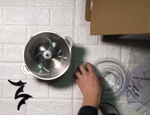 Máy Xay Thịt Điện LocknLock EJM172 2L Bánh Xay Đa Năng Inox 2 Tốc Độ Bảo Hành 2 Năm