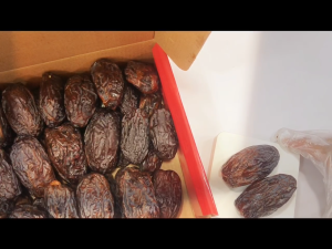 Kurma Medjool Fresh Dates 1kg - Kurma Medjool JUMBO Natural Delight -SHABANI STORE