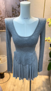 Áo thun nữ form ôm dài tay đuôi tôm áo thun cổ tròn co giãn 6 màu free size dưới 55kg - trieuduong 08