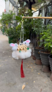 Đèn Lồng 2 Thỏ Có Giỏ Tre Nhựa Trung Quốc Phát Sáng Mẫu Mới Hot Trend