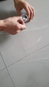 2PCS Bathroom Mirror Glass Clip Stainless Steel Half Round Glass Clamp Advertising Plate Glass Holder Shelf Clamp Bracket With Screws For Cupboard Door