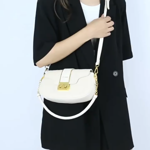 Tas Premium LK LPK8342: Tas Selempang Wanita Import & Tas Bahu Wanita Import