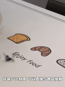 Taplak Meja Kulit Anti Air dan Anti Kusut