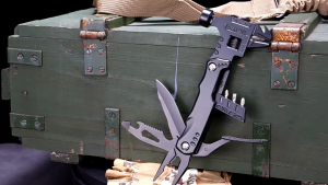 16-in-1 Multifunctional Outdoor Tools: Stainless Steel Plier & Hammer Set