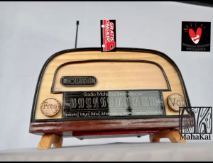 Celengan Kayu Model Speaker Radio Vintage: Replika Jadul Hadiah Custom Retro