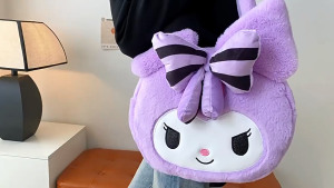 Túi Xách Đeo Vai kuromi Phủ Lông Làm Quà Tặng Cho Bé Gái Túi Lông Kuromi Size Đại Cho Nữ