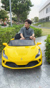 Xe điện trẻ em F8 Khổng lồ- kích thước lớn nhất hiện nay Ghế Da Bánh Cao Su Tải trọng 150kg[ Ship hoả tốc HCM]