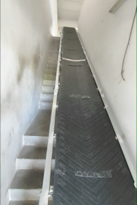 Staircase Conveyor For Loading & Unloading