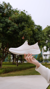 Skechers สเก็ตเชอร์ส รองเท้าลำลองผู้หญิง Women Slip-Ins Sport Ultra Flex 3.0 Cozy Streak สีเบรนนอน 149708-NAT