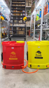 เครื่องพ่นยาแบตเตอรี่ เครื่องพ่นยาไฟฟ้า 20L. 12V.8AH แดง/เหลือง/น้ำเงิน (รุ่นประหยัด) ควายเหล็ก สินค้ามีคุณภาพ เครื่องพ่นยา B09B20