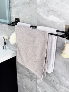 YissTiee Thanh treo khăn gắn nhãn dán lớn trong phòng tắm có khả năng chống thấm nước không rỉ sét và có khả năng chịu tải mạnh