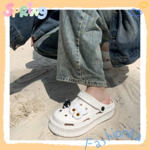 Lishops มาใหม่ รองเท้าแตะหัวโตแฟชั่น ดีไซน์รุ่นนี้คือสวยน่ารักมากับโทนสีใหม่ที่มินิมอลมาก มาคู่กับตัวติดลายน้องแมวที่เข้าได้ดีกับ 4 สีใหม่นี้เลย คุ้มๆแบบนี้รีบกดนะของหมดอดรอนานเลย