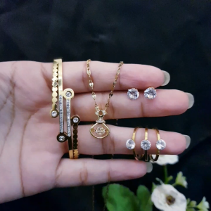 Set Perhiasan Titanium Gold Wanita Dewasa Limited Xds67