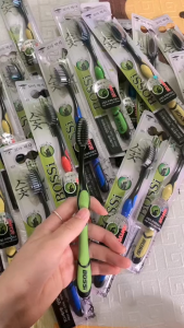 1 Thùng 30 Cây Bàn Chải Đánh Răng BOSSI Hàn Quốc