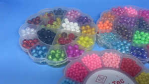 Manik-manik Pasir Payet Jepang Set 16 Aksesoris DIY dalam Box Sekat Bundar Toping Manik Cincin