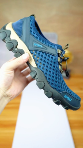 Outdoor Sandals Summer Non-slip Lightweight Trail Walking Casual Sandals Water Shoes Men Breathable Beach Wading Shoes Training Sneakers