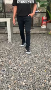 COD Celana Jeans Pensil Sobek Lutut Hitam Size 27-38