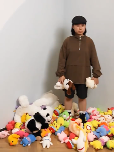 ถังเก็บตุ๊กตาแบบใส ถังเก็บตุ๊กตา PVC ถังโชว์ตุ๊กตา ดีไซน์สวย ทรงกระบอก หมุนได้