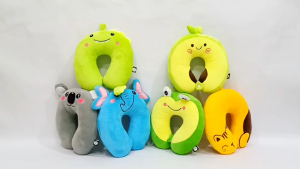 Bantal Leher Karakter Keropi Lotso Headrest Kancing M