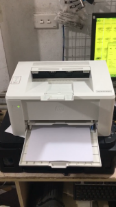 Máy In Văn Phòng ( In 1 Mặt A4  A5 in qua dây và Wifi Nhỏ Gọn ) - HP M102a/M102W ( Kèm Hộp Mực Đa Năng - Dây Nguồn  Cáp in Mới 100% Đi Theo Máy )