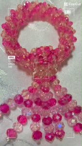 พวงมาลัยคริสตัลพวงเล็กลายเกลียว สีชมพู อุบะ 7 ชาย