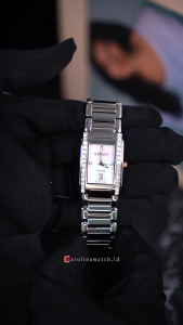 Jam Tangan Wanita Bonia B10799-2357S Silver Mother of Pearl Dial Silver Stainless Steel Band