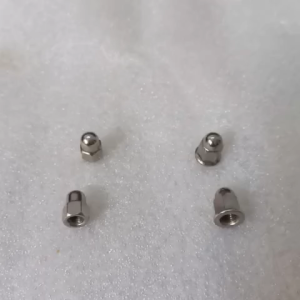 ốc bắt pô wave sp fu 1 lead vison .ab Clck Vario Sh và sh mode Shvn ( giá 1 con )