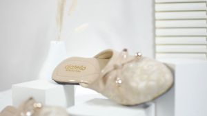 Sandal Selop Wanita Motif Brukat Hak Datar Model Terbaru | Sendal Selop Brukat Wanita Kondangan Terbaru Kekinian