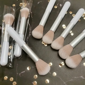 1Pcs Dome Shape Blush Brush High Density for Easy Bronzer and Setting Powder Application Thick Alumi