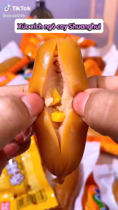 Xúc Xích Ngô - Xúc Xích Cay Trung Quốc - Xúc Xích Ăn Liền Thơm Ngon - Gói 40G - Taiwan Foods