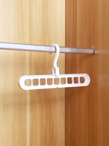 Combo 2 Móc Treo Quần Áo – Móc Treo Phơi Đồ 9 Lỗ Thông Minh Hai Chiều Ngang Dọc Nhiều Màu Đa Năng Tiện Dụng Cho Tủ Quần Áo Mọi Nhà