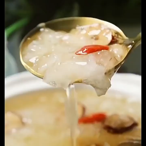 【冻干银耳羹】免煮红枣枸杞燕窝银耳汤 No-Boil Freeze-dried Silver Ear Soup / Red-dates and Wolfberry Birds Nest Silver Ear Soup 8g