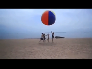 100cm/130cm/150cm/200cm Giant Inflatable Beach Ball Large Three-color Thickened Pvc Water Volleyball