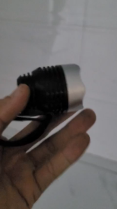 Đèn xe đạp lắp ghi đông dùng pin rời CR2032 sáng và chớp nháy